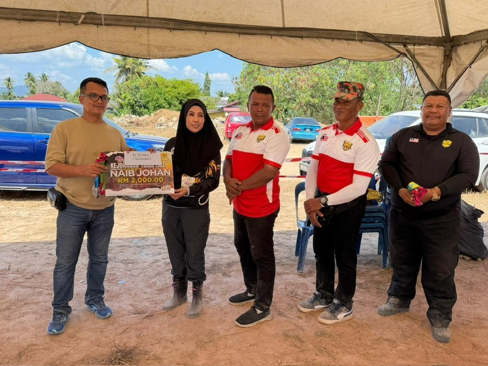 kejohanan tarik tali terbuka sempena pesta angin timur perlis 2026 1